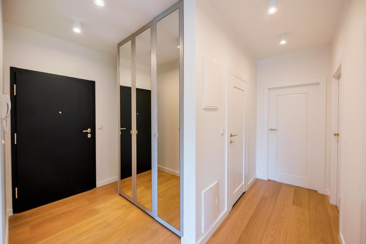 Apartament Wola Marble *